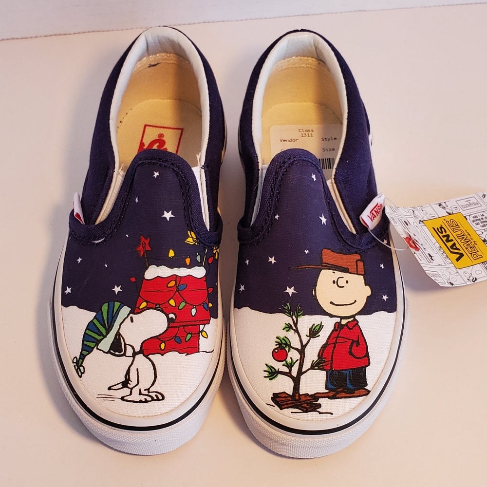Vans Classic Slip-On Peanuts Charlie and Snoopy Christmas Tree, Size 10.5. NWT